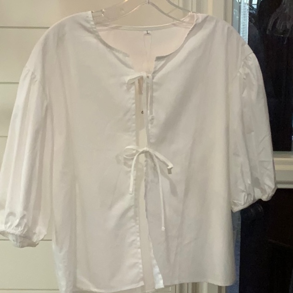 White tie top